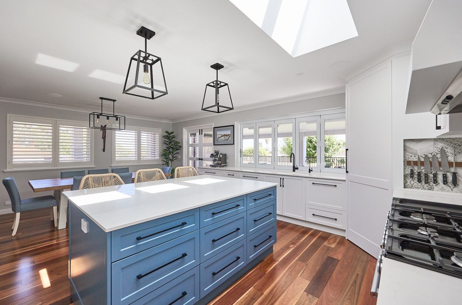 modern hamptons kitchen renovation by amerex in hillarys